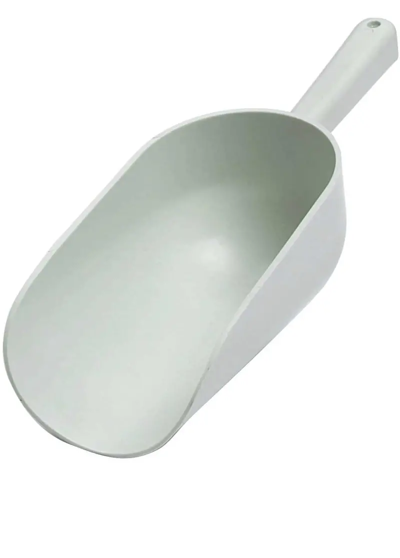 1 Pint Feed Scoop 1