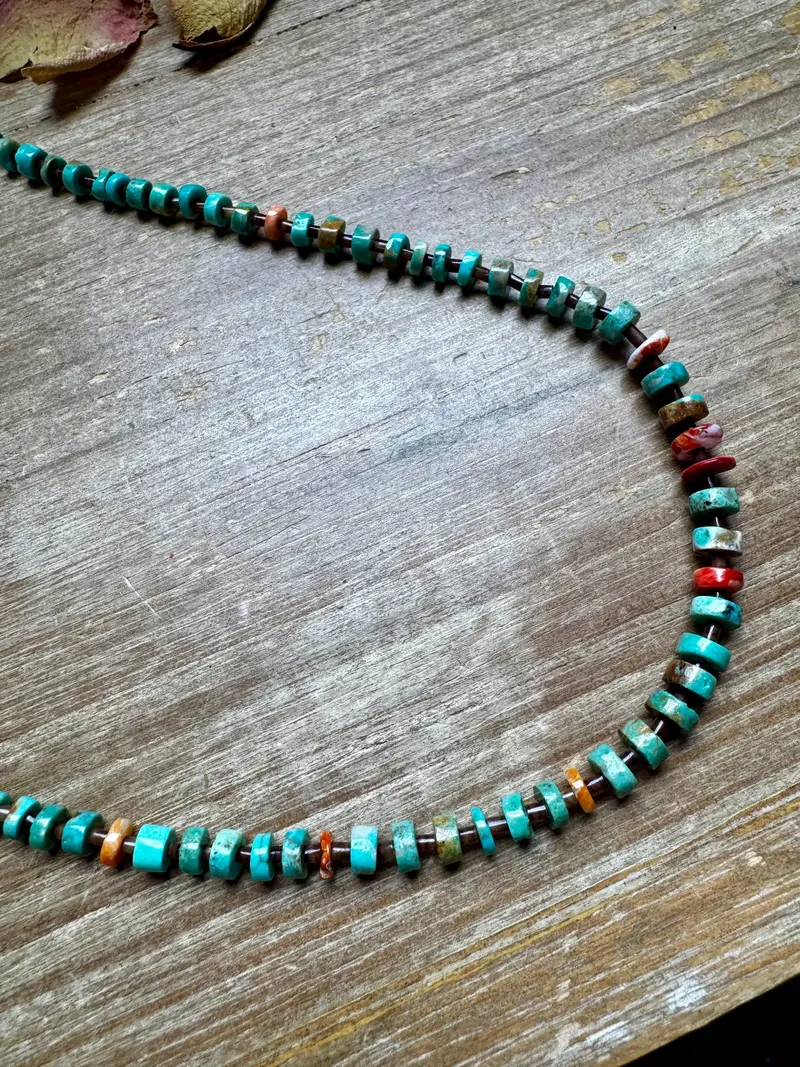 33” Graduated Turquoise & Spiny Oyster Necklace 2