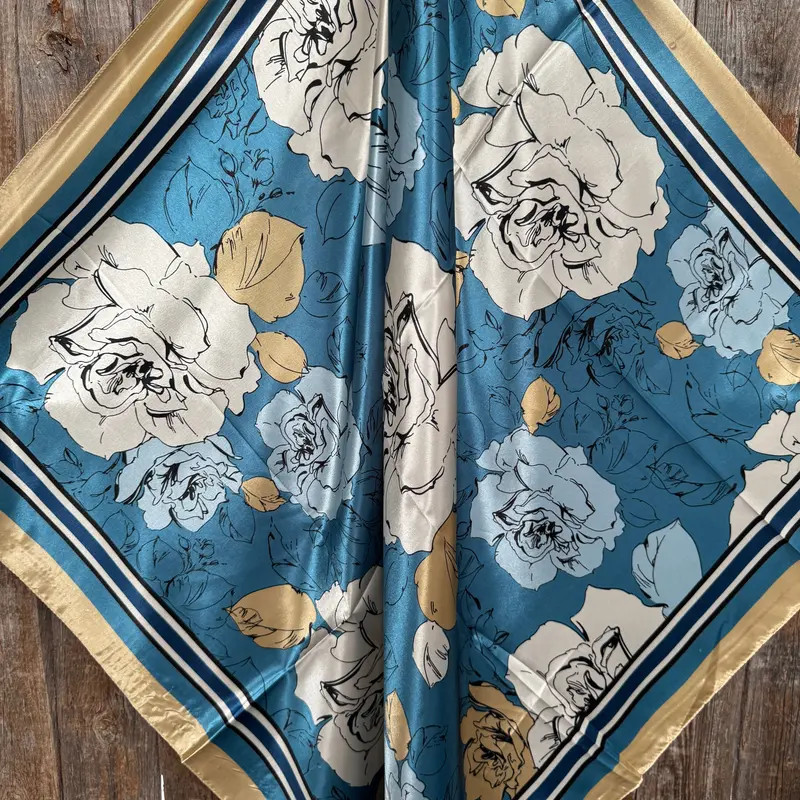 35X35" Blue And Cream Roses Wild Rag / Scarf Wr3396 2