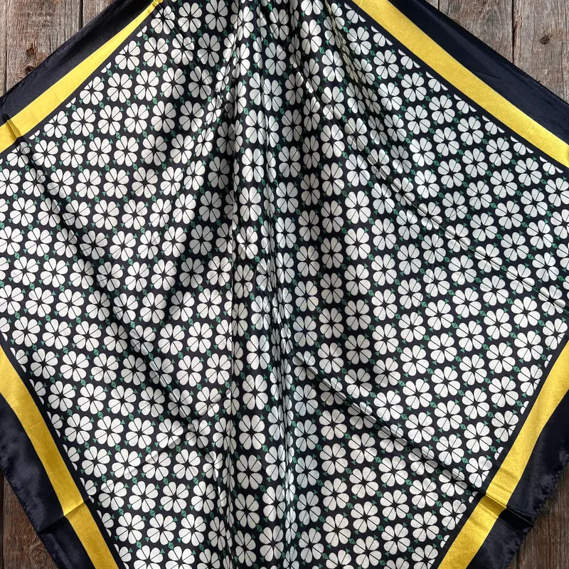 35X35" Blue & Gold Clovers Wild Rag / Scarf Wr3171 2
