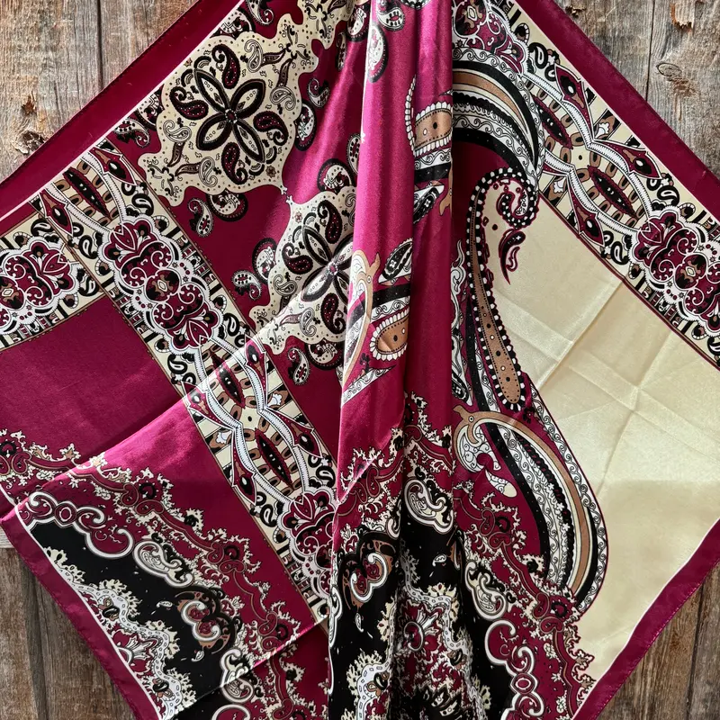 35X35" Burgundy And Cream Wild Rag / Scarf Wr1016 2
