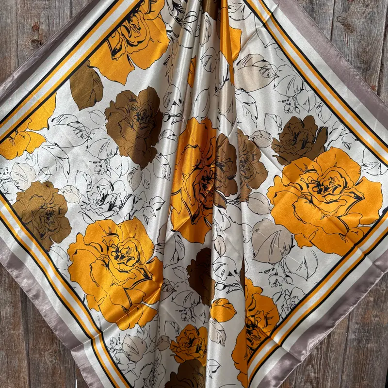 35X35" Yellow And Brown Roses Wild Rag / Scarf Wr3395 2