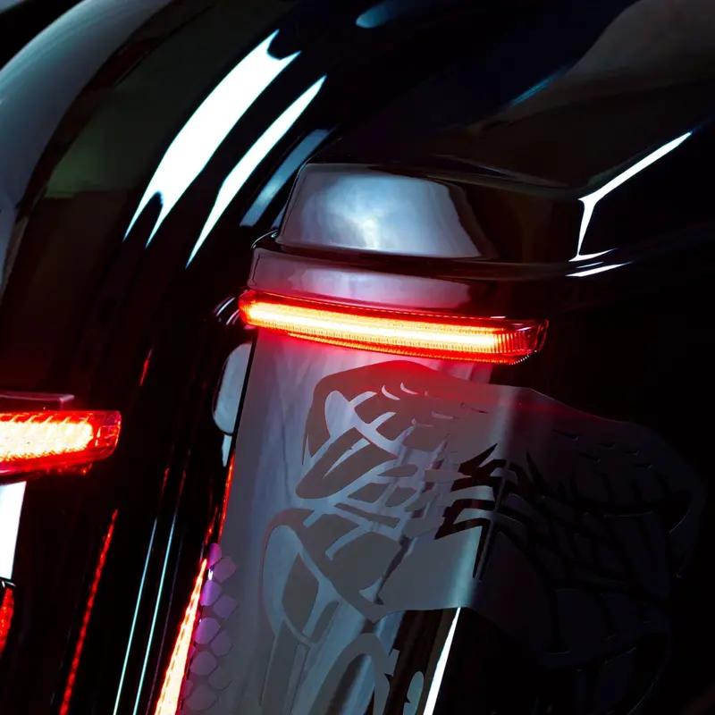 '97-'13 Bag Blades® Led Lights With Sequential Red Turn Signals 1