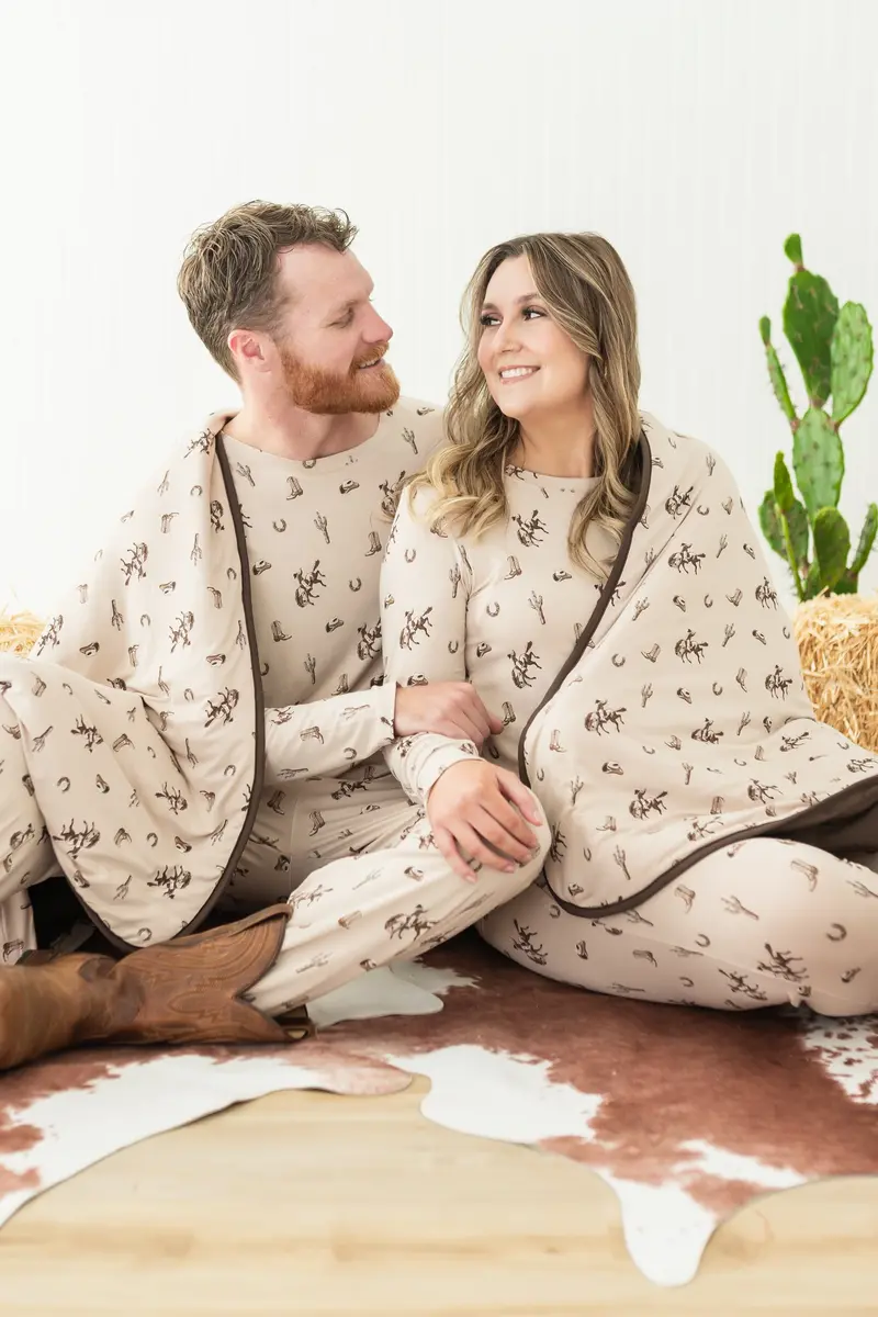 Adult Quilted Blanket In Classic Cowboy 2.5 2