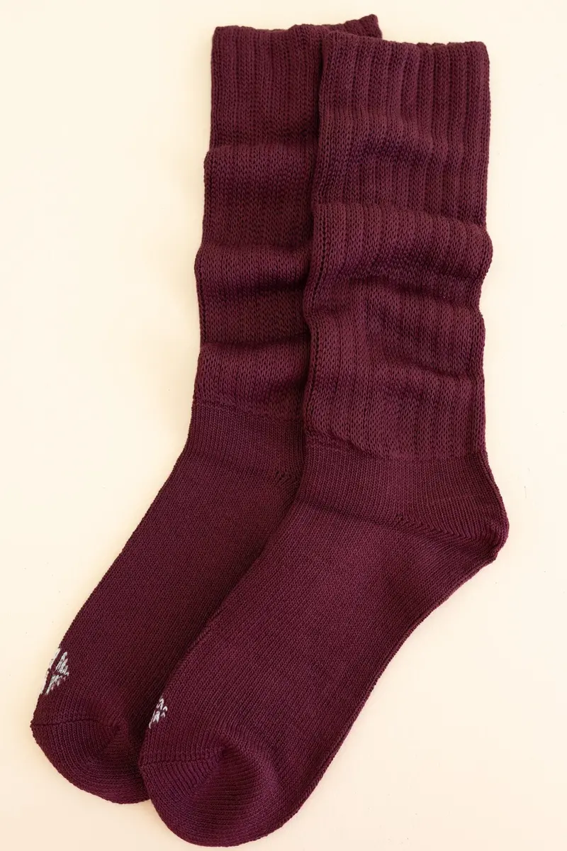 Adult Scrunch Socks In Burgundy 2