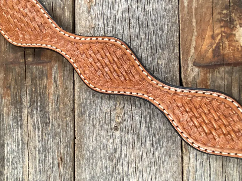 Basketweave Scalloped Light Oil Breastcollar 2