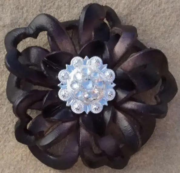 Black Lotus Flower With Bright Silver Clear 1" Concho 1