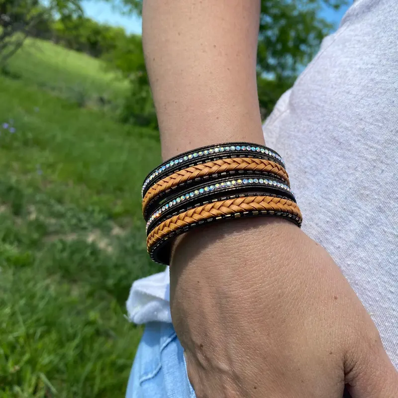 Black Shimmer & Braid Fashion Leather Bracelet Xi101 1