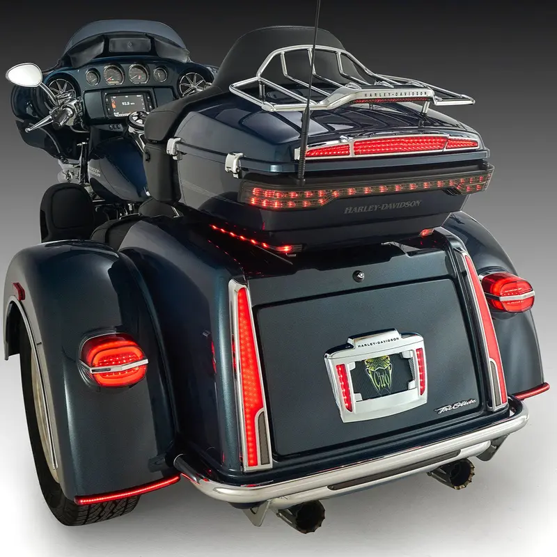 Calade™ Tail Lights For '14-'25 Tri Glide 1