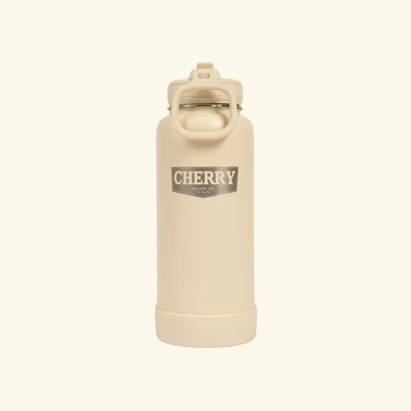 Cherry X Takeya 32Oz Water Bottle (Oat Milk) 1