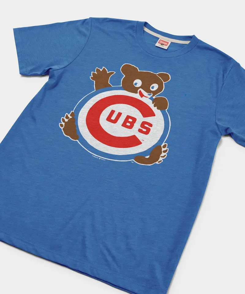 Chicago Cubs Retro Waving Bear 2