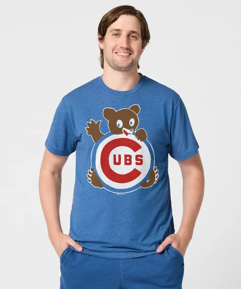 Chicago Cubs Retro Waving Bear 3