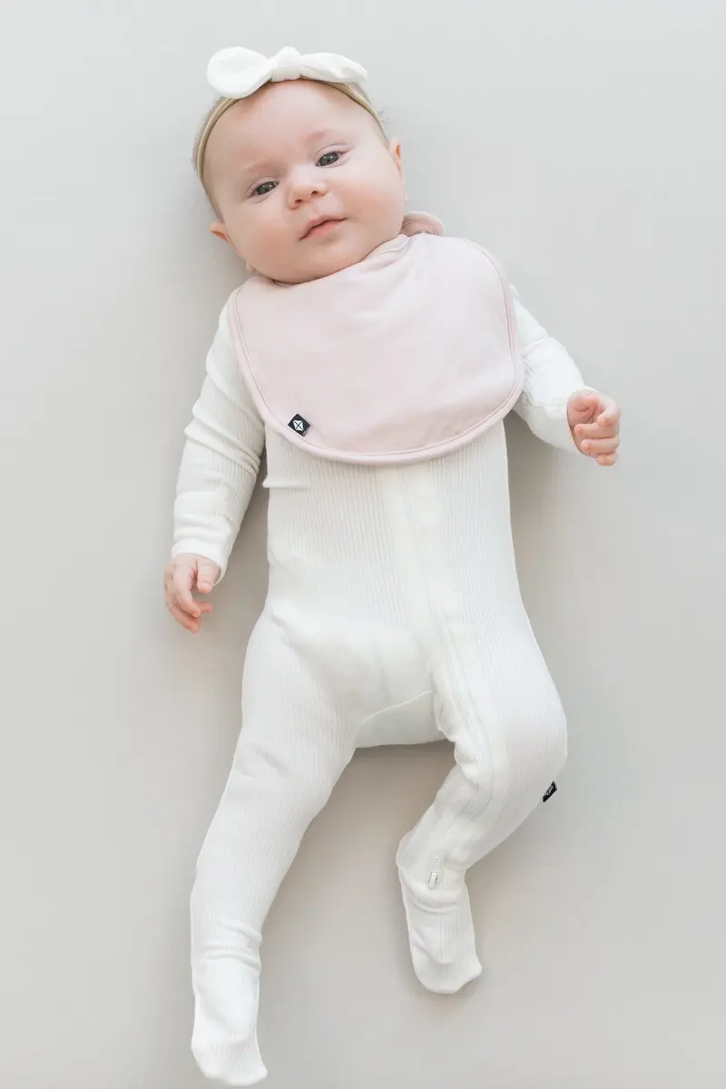 Cushy Bib In Blush 1