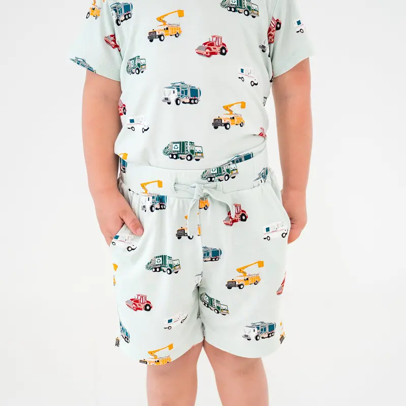 Drawstring Short In City Vehicles 1