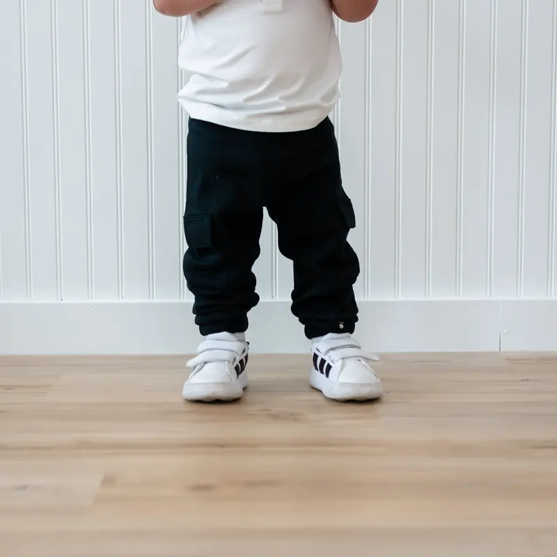 Fleece Cargo Pants In Midnight 1