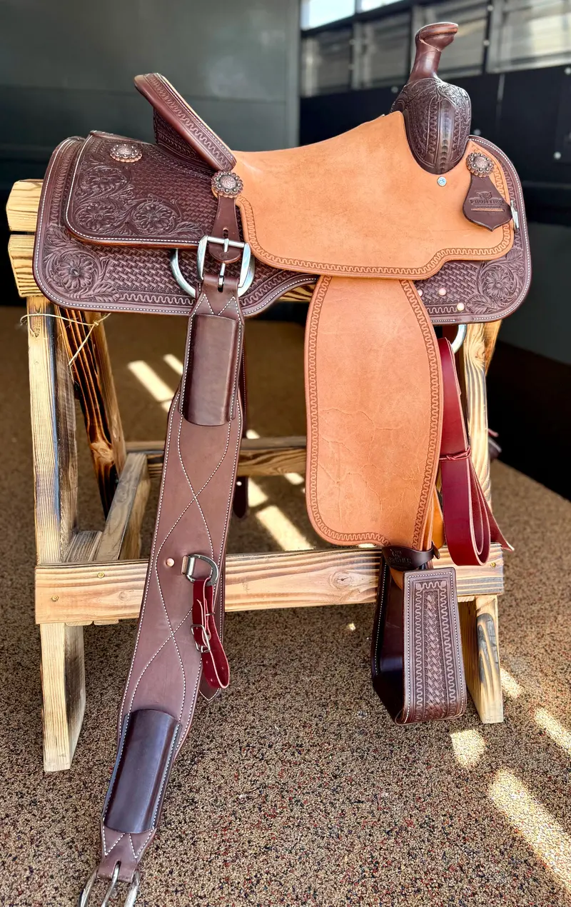 Frontier 14.5” Two Toned Leather Team Roper Saddle 1