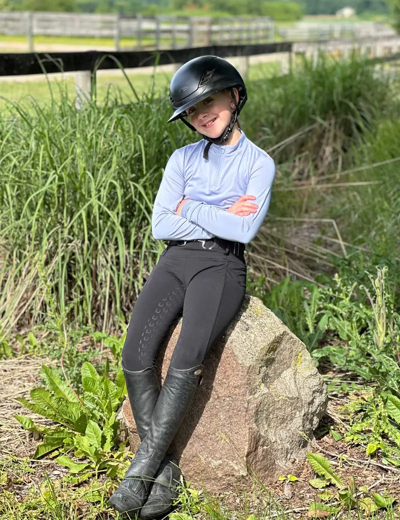 Girls Long Sleeve Shirt With Thumbholes 1