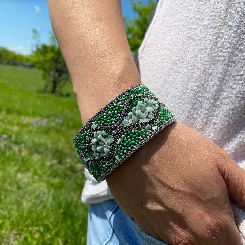 Green Bead And Stone Fashion Bracelet Xi110 1