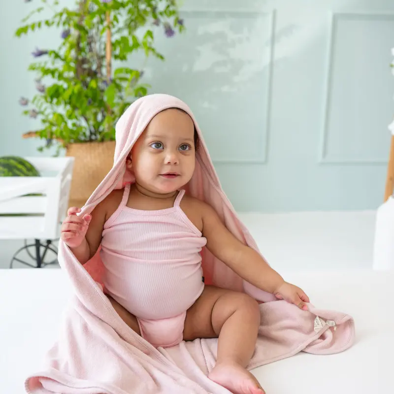 Hooded Bath Towel In Blush 1
