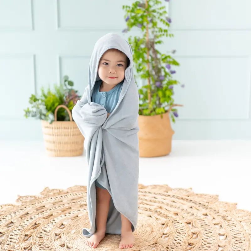 Hooded Bath Towel In Fog 1