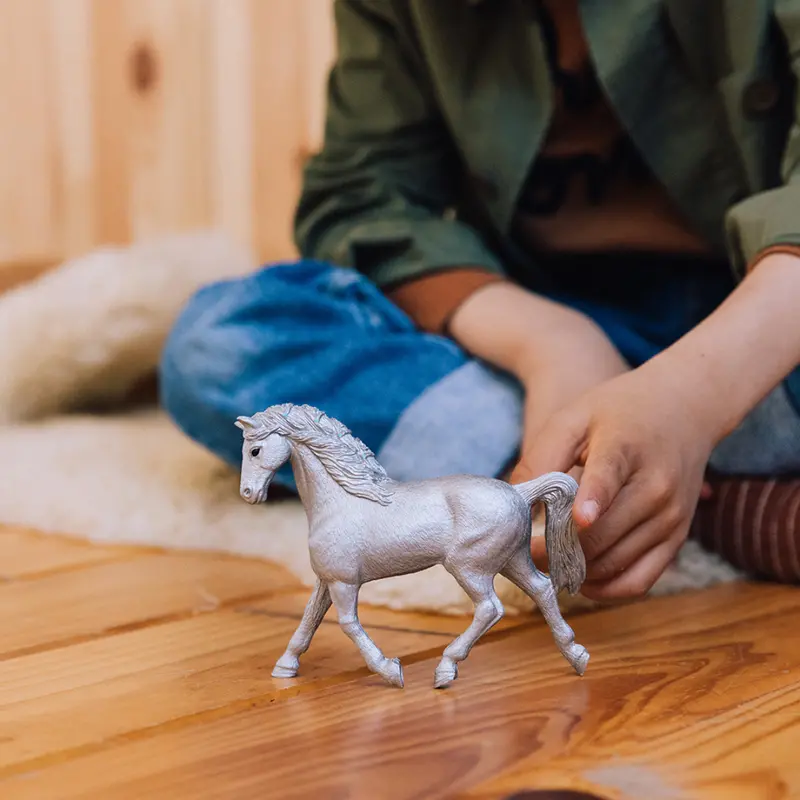 Limited-Edition Silver Horse 2