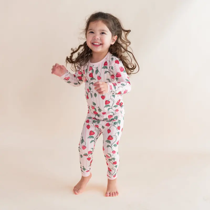 Long Sleeve Pajamas In Strawberry Fields 1