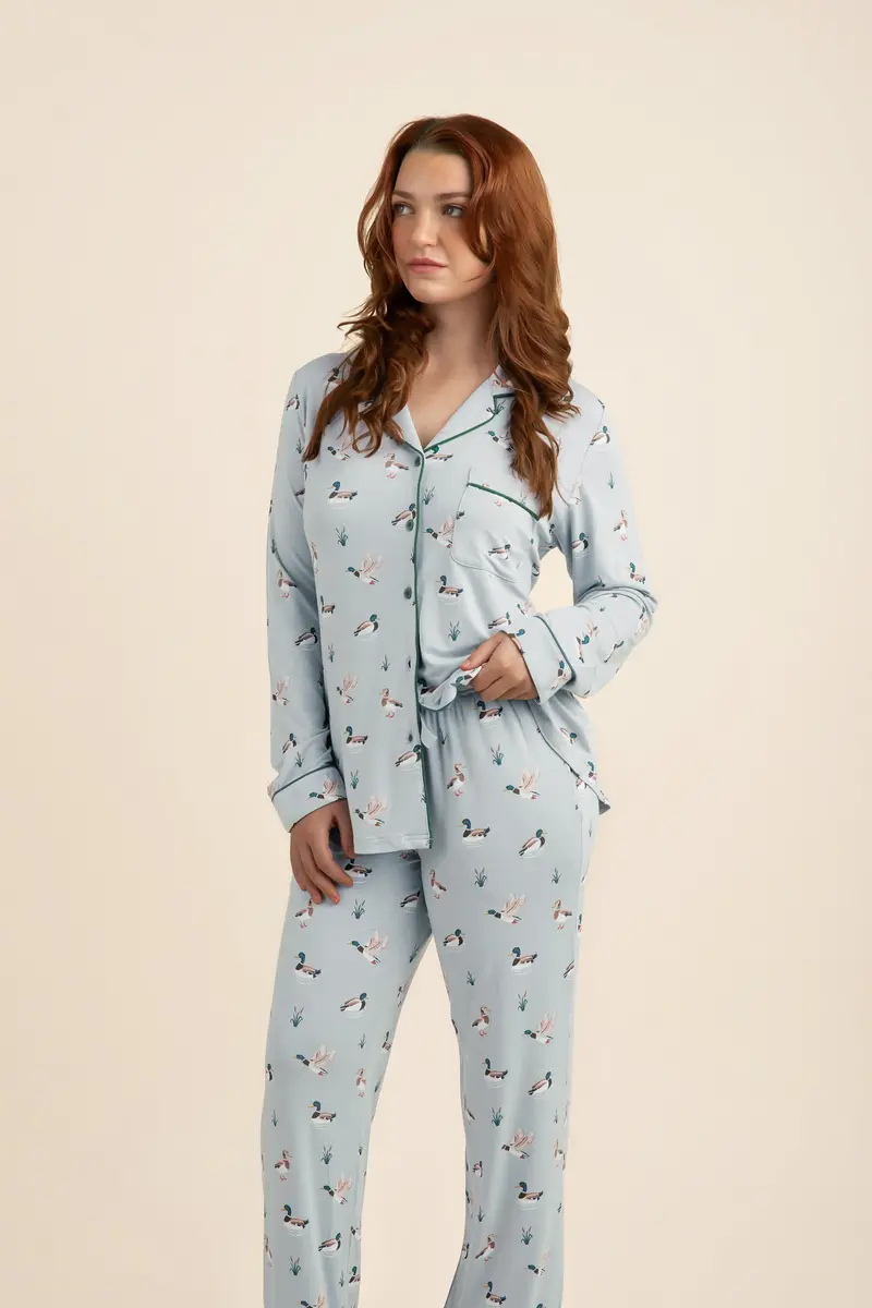 Long-Sleeved Women's Pajama Set In Mallard Duck 1