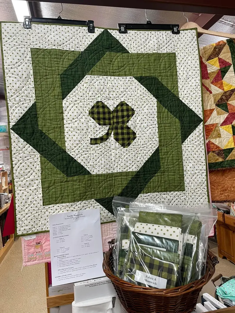 Lucky Shamrock Kit & Pattern.   Kit Includes Backing & Binding In Kit. 1