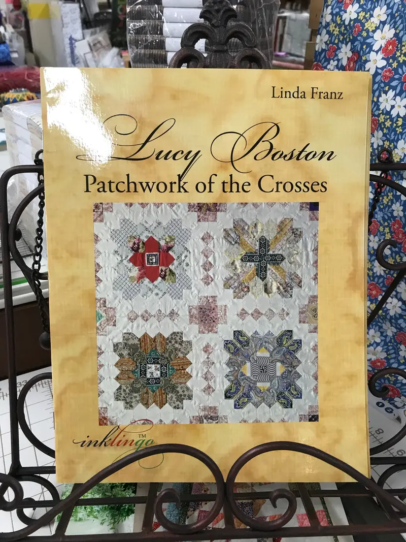 Lucy Boston Patchwork Of The Crosses, Book By Linda Franz 1