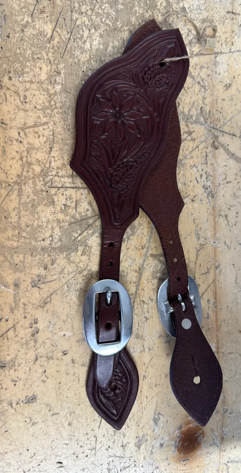 Martin Heavy Oil Spur Strap 1