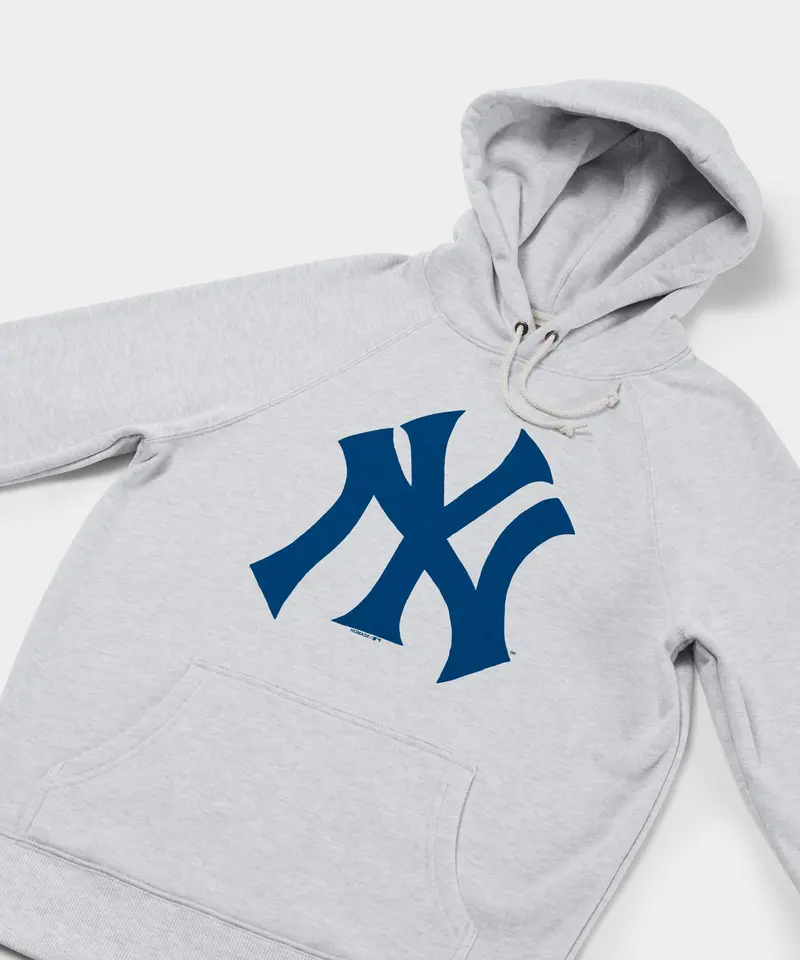 New York Yankees Cap Logo '68 Hoodie 3