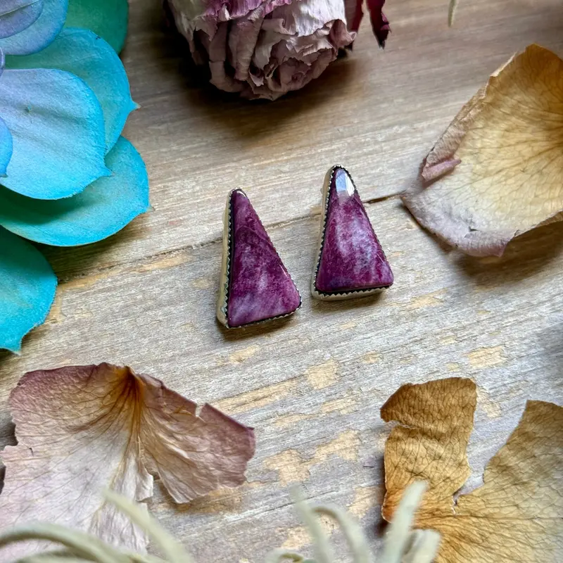 Purple Spiny Oyster Stud Earrings – Sterling Silver 2
