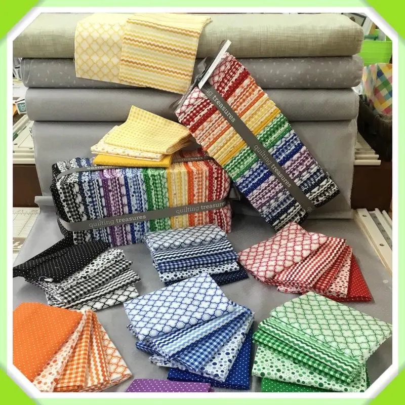 Quilting Treasures - Premium Quilting Fabric (Fat Quarter Bdl. 40 Fq's) Approx. 10 Yards. 1