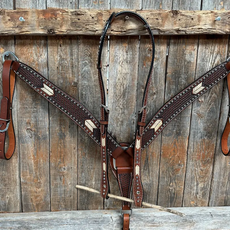 Rawhide One Ear/ Breastcollar Tack Set 1