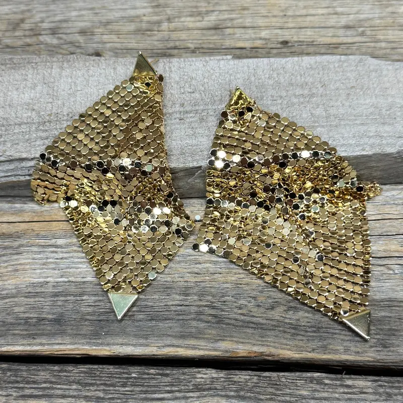 Rodeo Ready Gold Chainmail Dangle Fashion Earrings 1