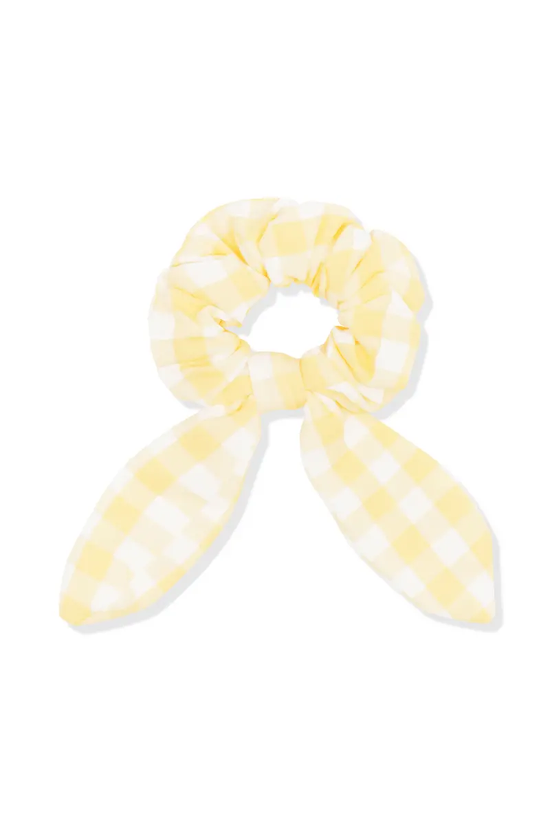 Scrunchie In Gingham Chamomile 1
