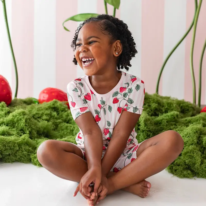 Short Sleeve Pajamas In Strawberry Fields 5