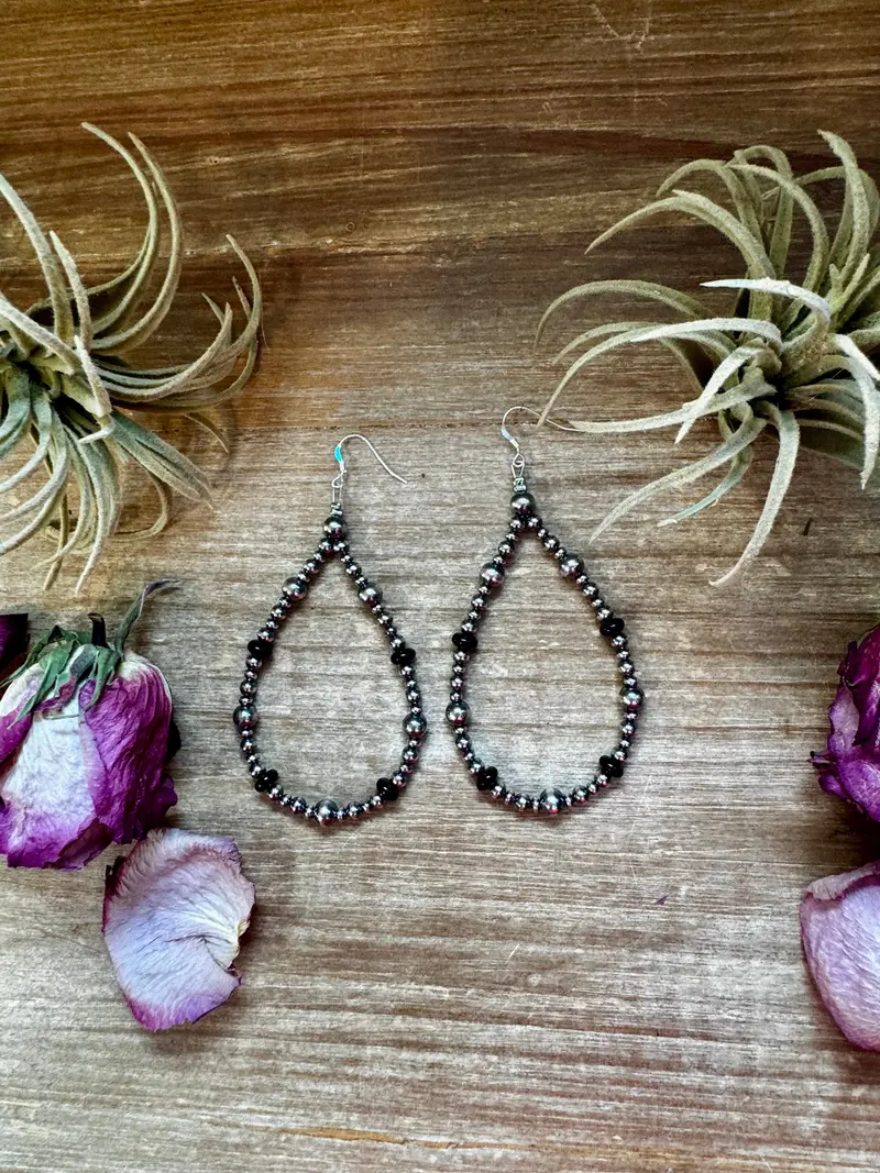 Sterling Silver Pearl & Black Onyx Teardrop Earrings 1
