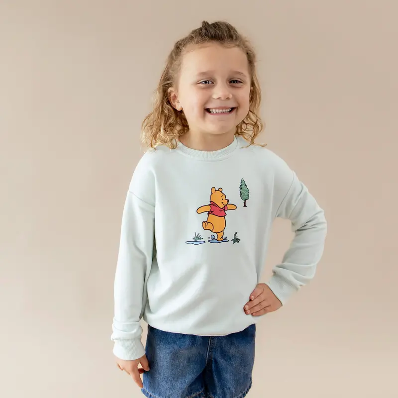 Sweatshirt In Winnie The Pooh On Dew 1