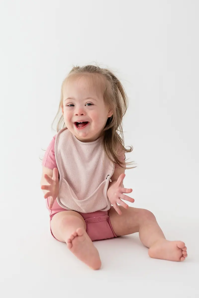 Terry Pocket Bib In Blush 1