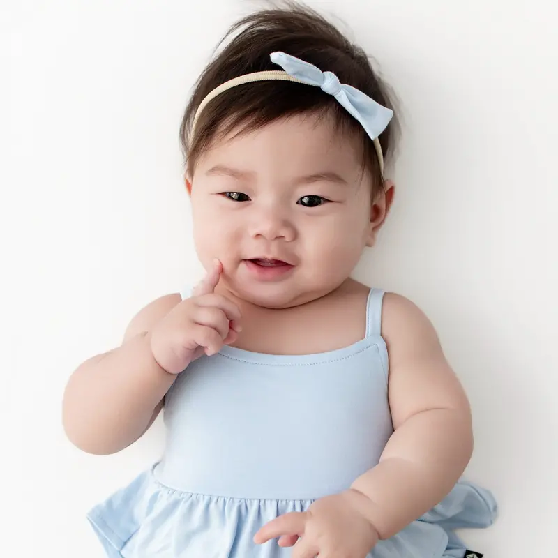 Tiny Nylon Bow In Breeze 1