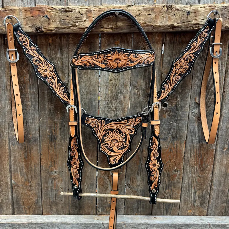 Two Tone Floral Triangle / Gladiator Browband/ One Ear Breastcollar Tack Set 1
