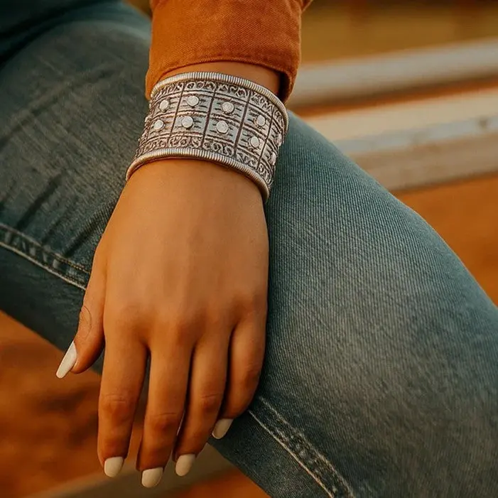 Western Silver Wide Fashion Bracelets  -  Clear 1