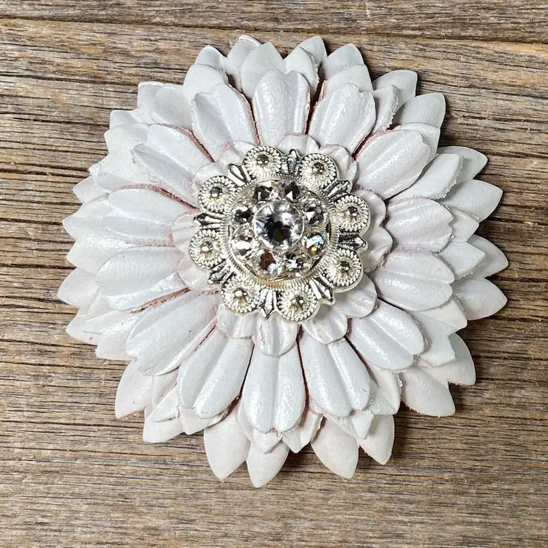 White Daisy Flower With Bright Silver Clear 1" Concho 1
