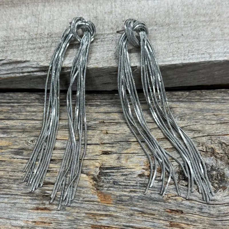 Wild West Silver Knot Dangle Fashion Earrings 1