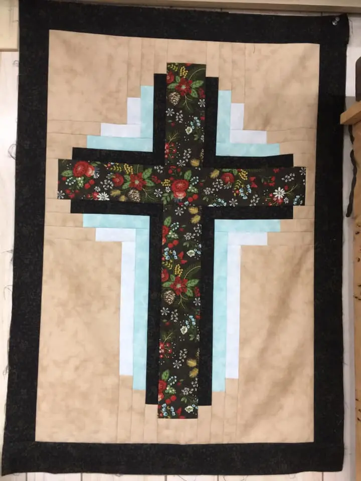 Winter Village  Varient Hope Of Texas Cross - Wall Hanging Kit 1