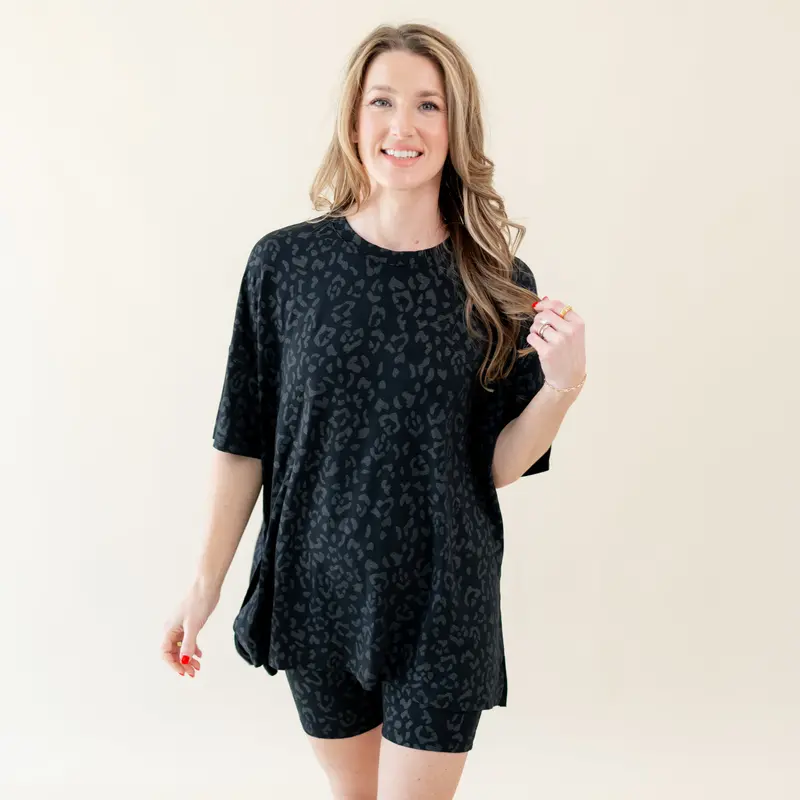 Women’S Biker Short Set In Midnight Leopard 2