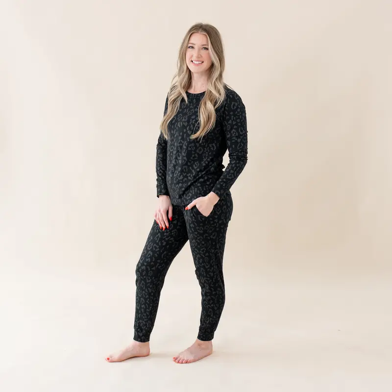 Women's Jogger Pajama Set In Midnight Leopard 1