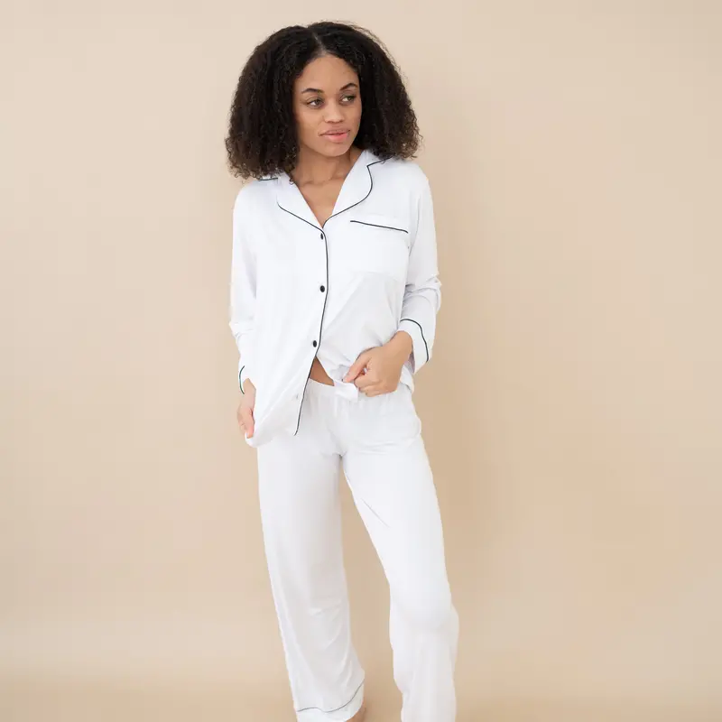 Women's Long Sleeve Pajama Set In Snow With Midnight Trim 1