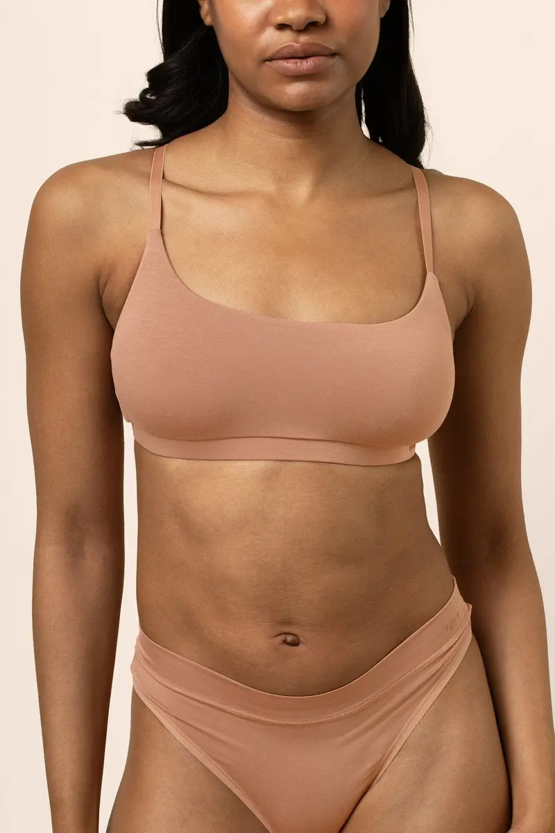 Women's Scoop Neck Bralette In Latte 1